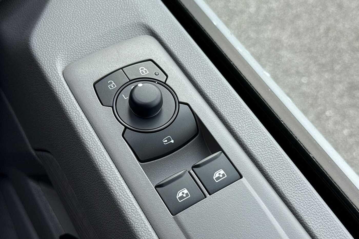 Used Volkswagen Transporter 2025 for sale - 77355441: Photo 33