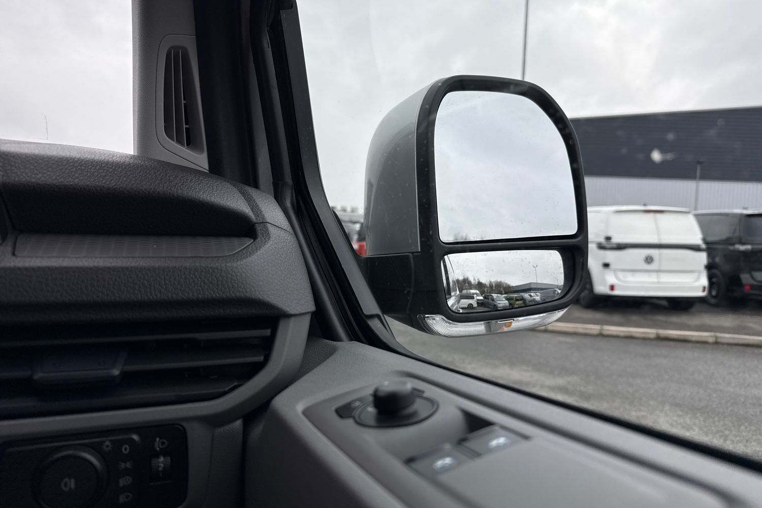 Used Volkswagen Transporter 2025 for sale - 77516925: Photo 20