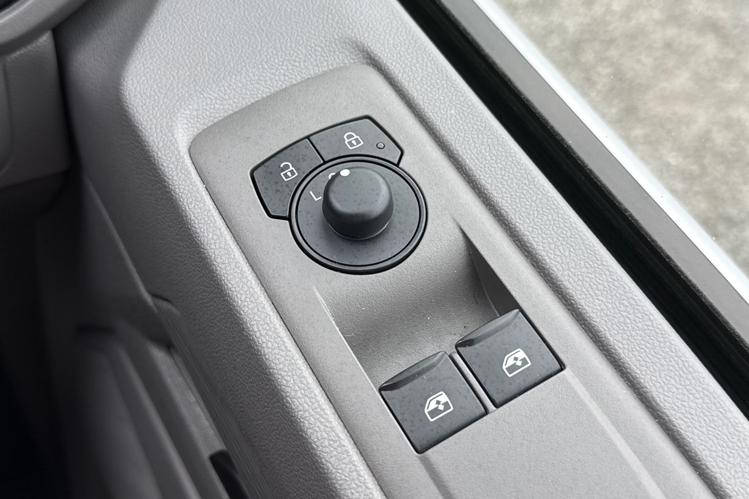 Used Volkswagen Transporter 2025 for sale - 77516925: Photo 37