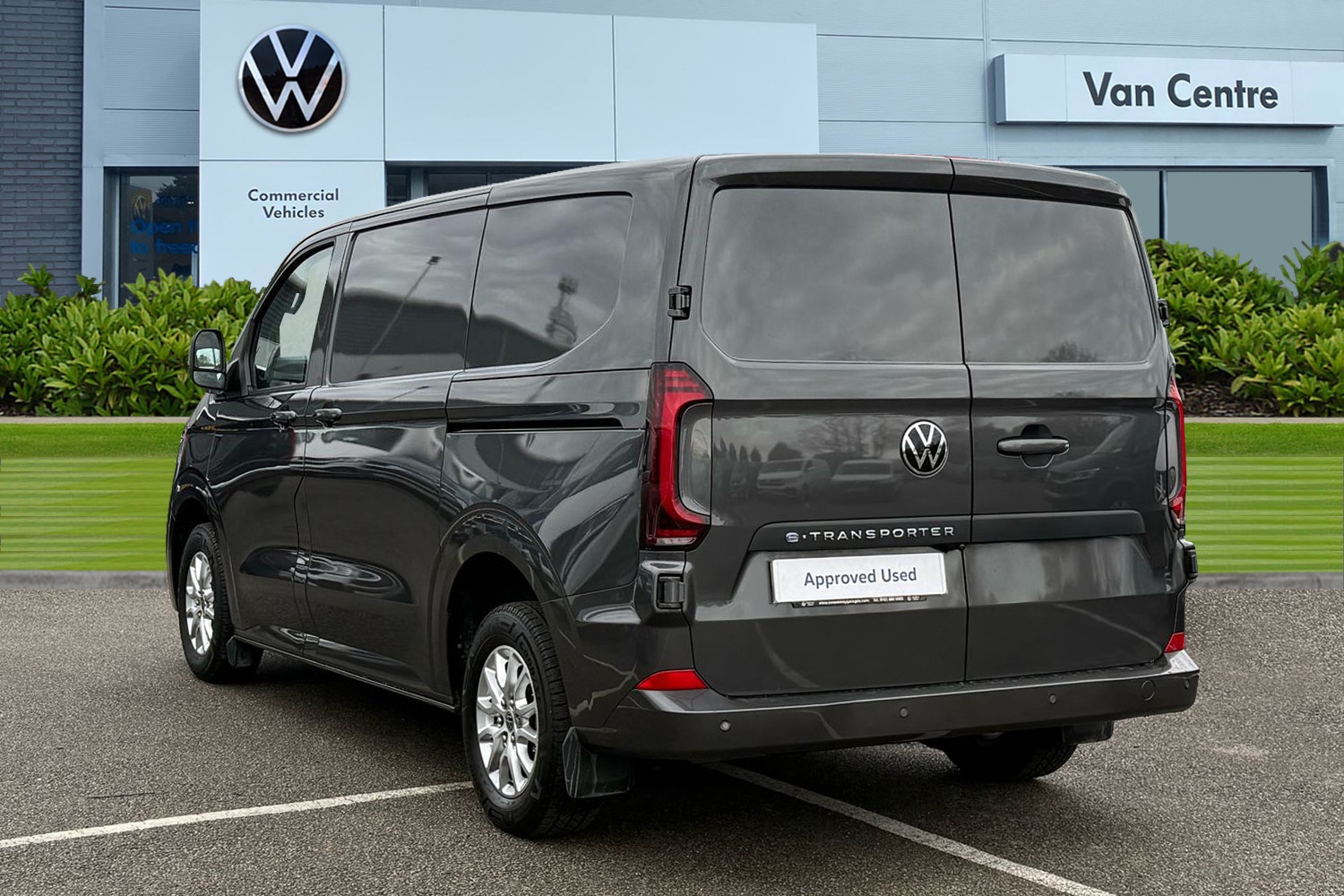 Used Volkswagen Transporter 2025 for sale - 76516040: Photo 2