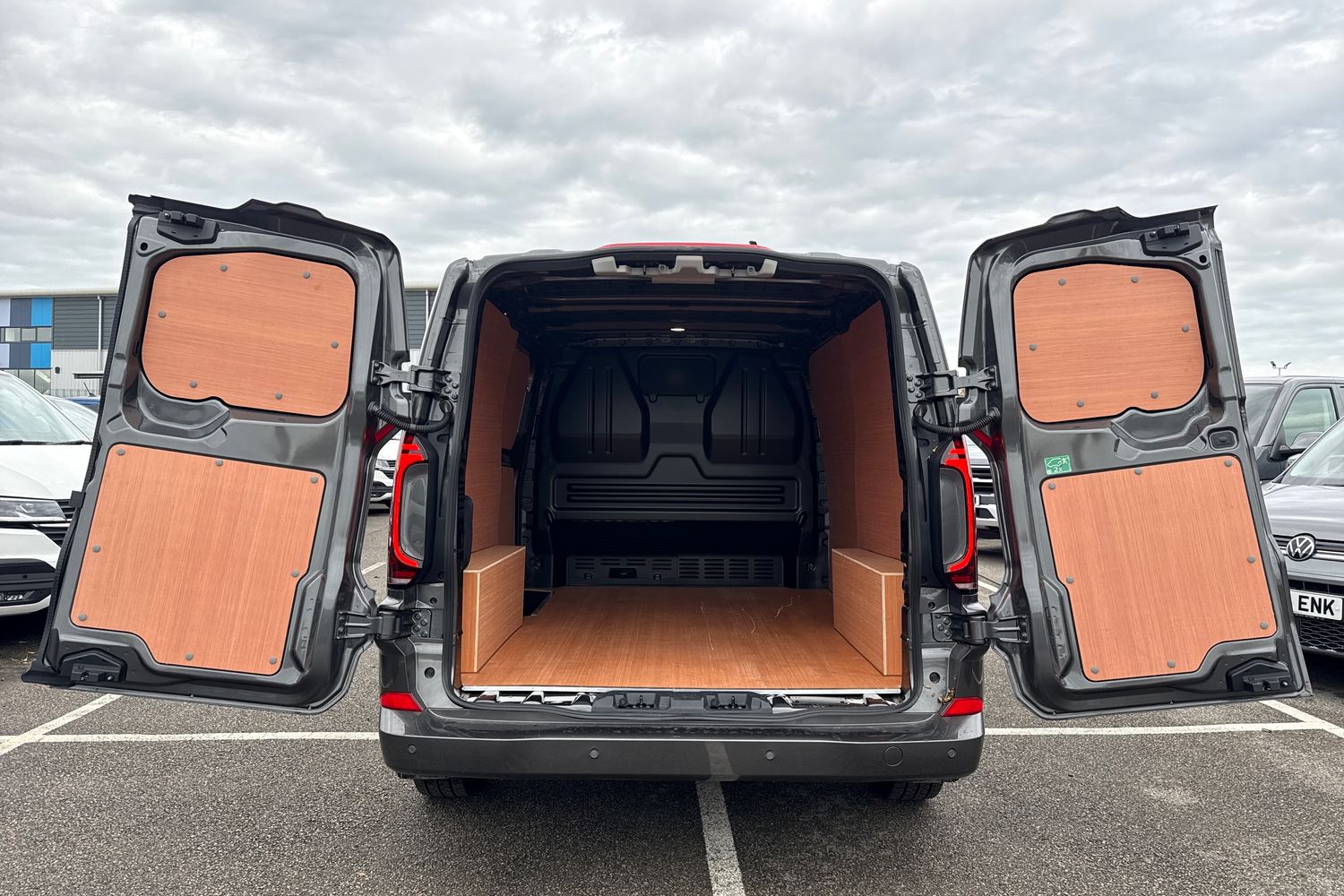 Used Volkswagen Transporter 2025 for sale - 76516040: Photo 6