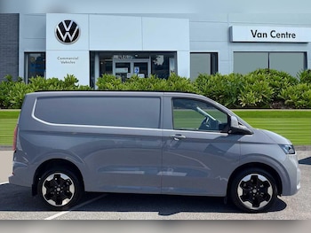 Used Volkswagen Transporter 2026 for sale - 79371693: Photo