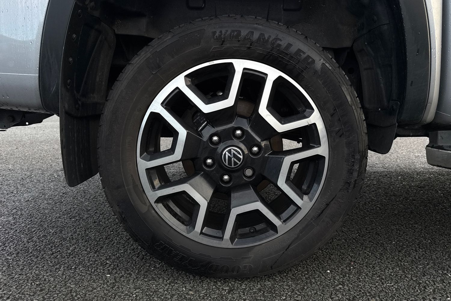 Used Volkswagen Amarok 2024 for sale - 76968096: Photo 10