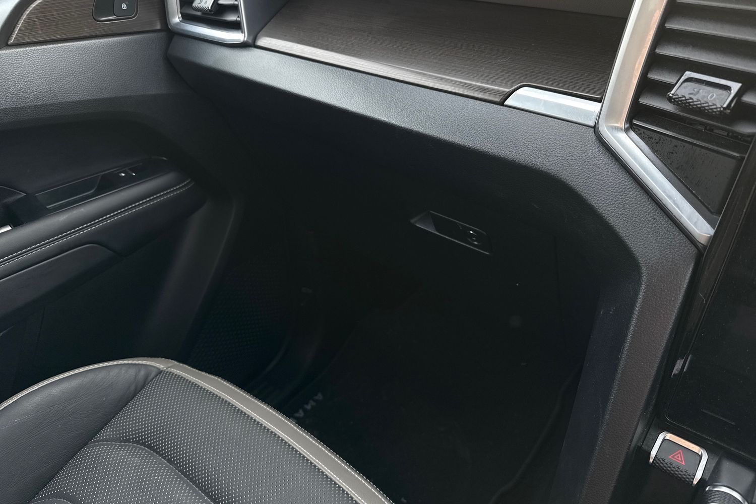 Used Volkswagen Amarok 2024 for sale - 76968096: Photo 19