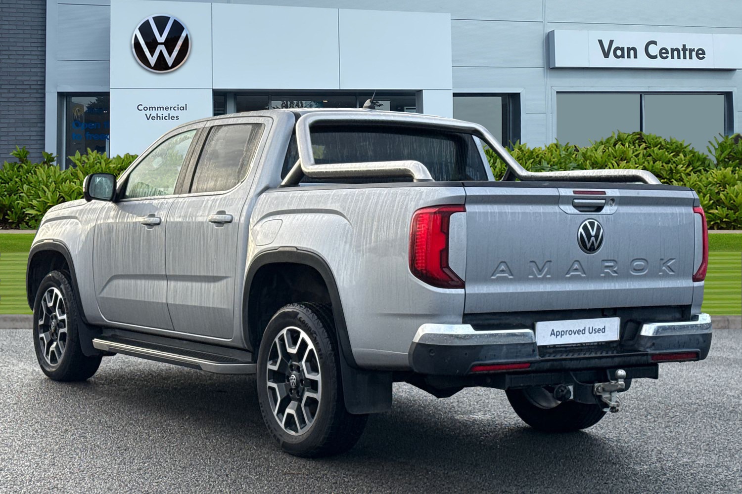 Used Volkswagen Amarok 2024 for sale - 76968096: Photo 2