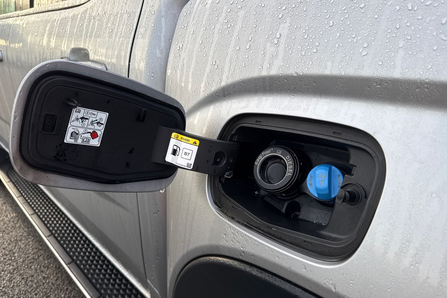 Used Volkswagen Amarok 2024 for sale - 76968096: Photo 24