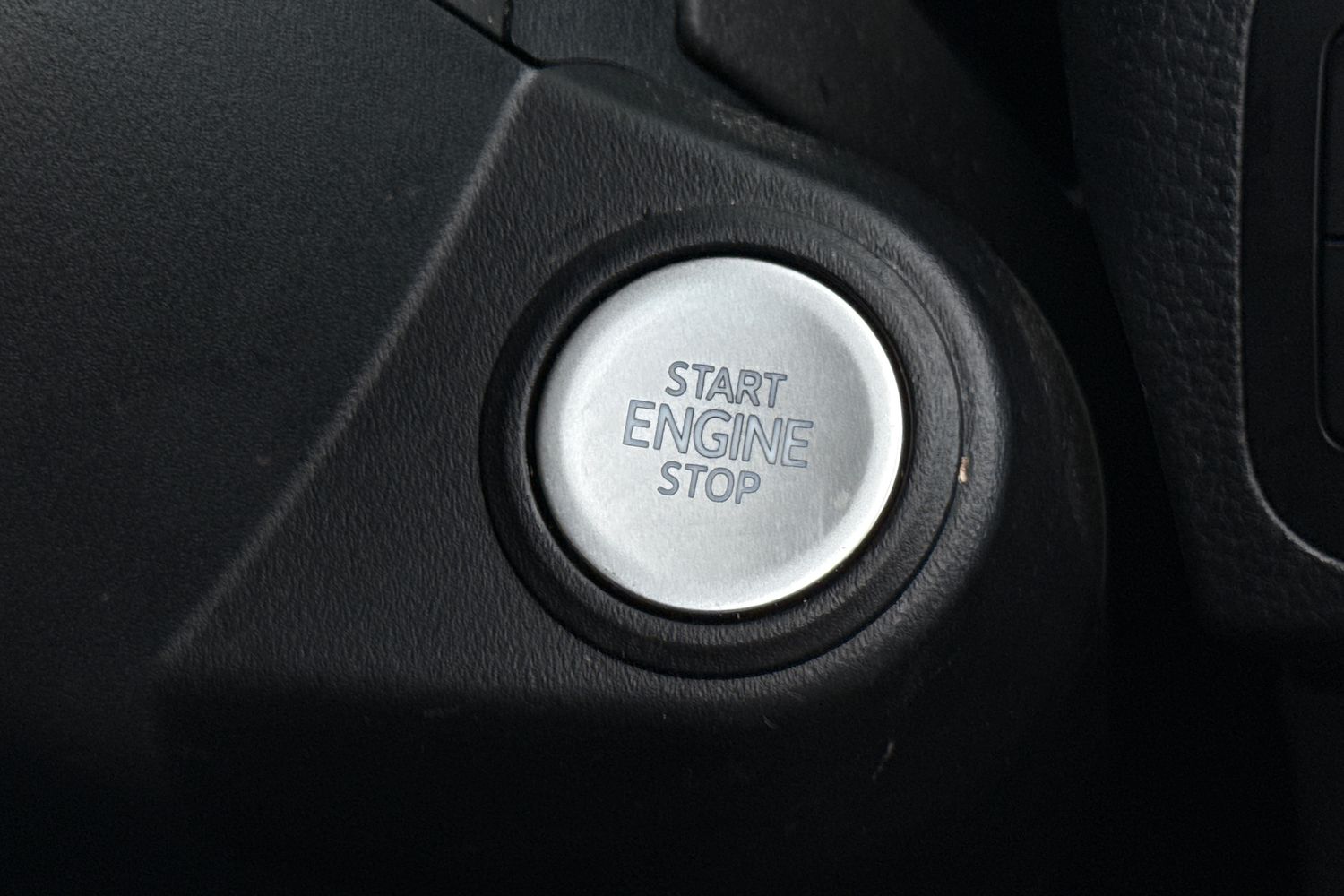 Used Volkswagen Amarok 2024 for sale - 76968096: Photo 36