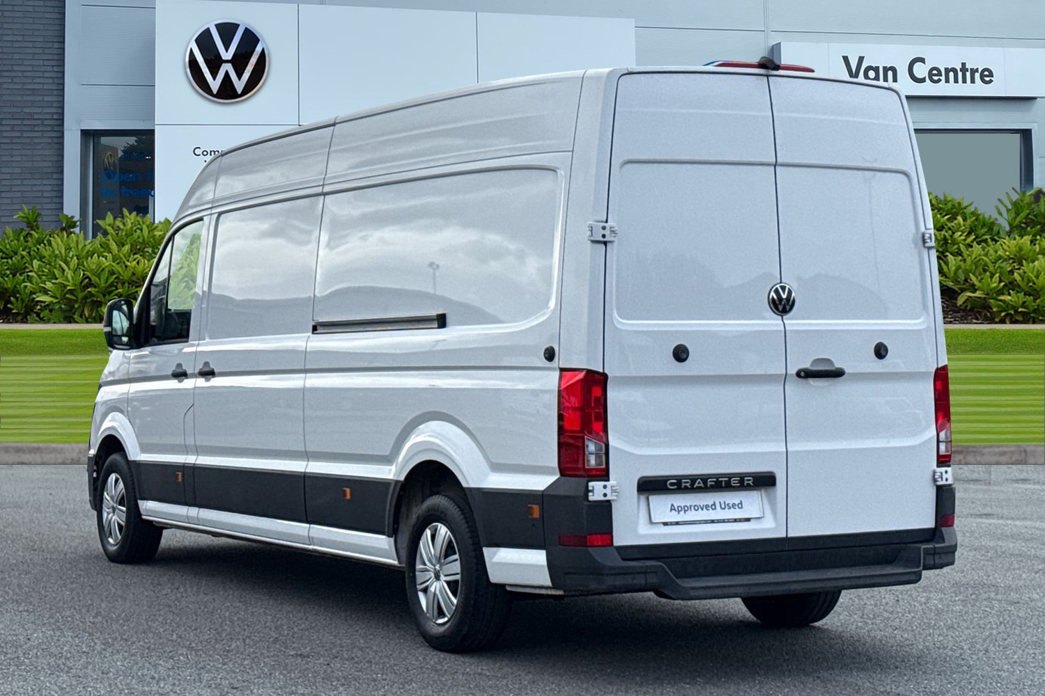 Used Volkswagen Crafter 2025 for sale - 77914245: Photo 2