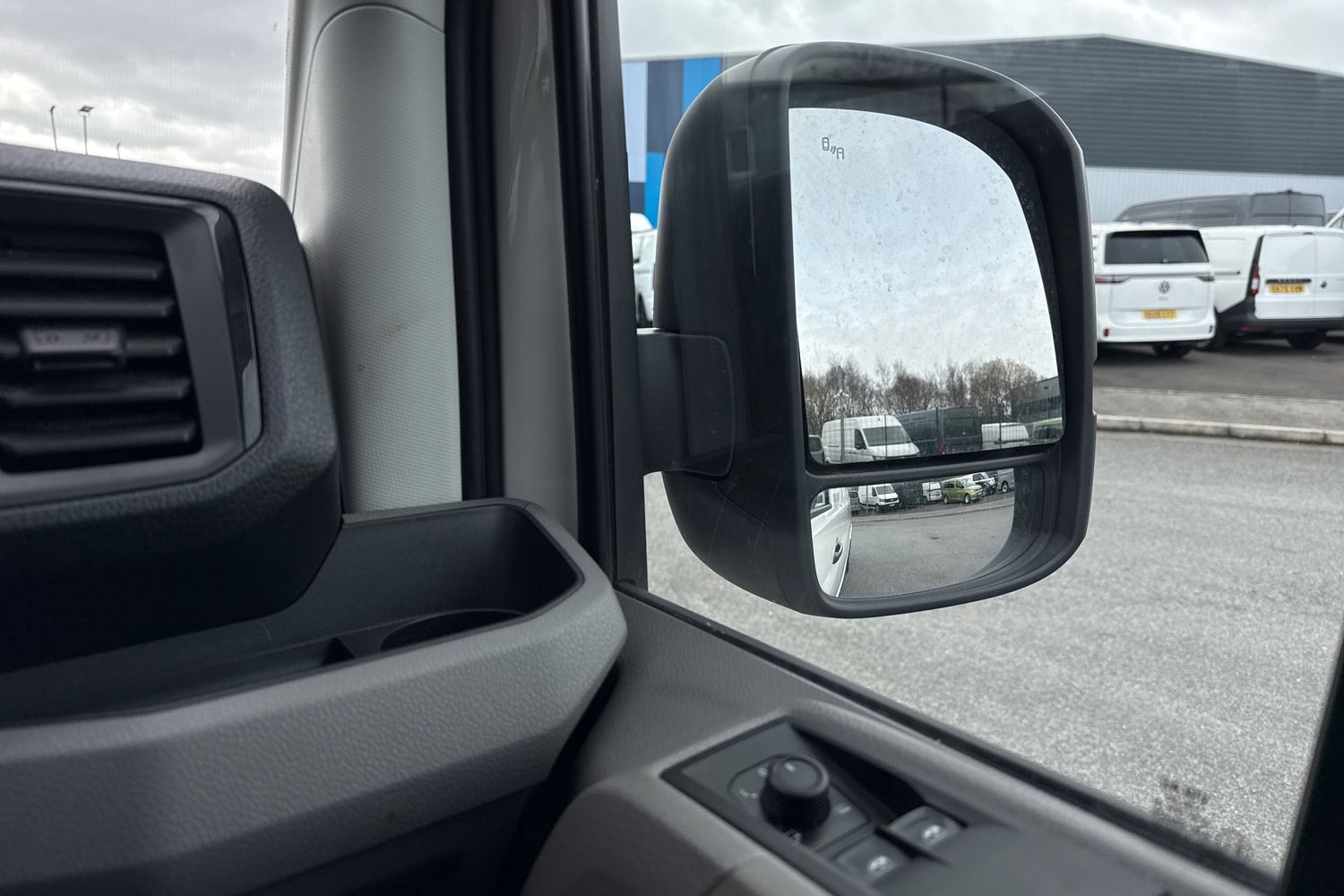 Used Volkswagen Crafter 2025 for sale - 77914245: Photo 21