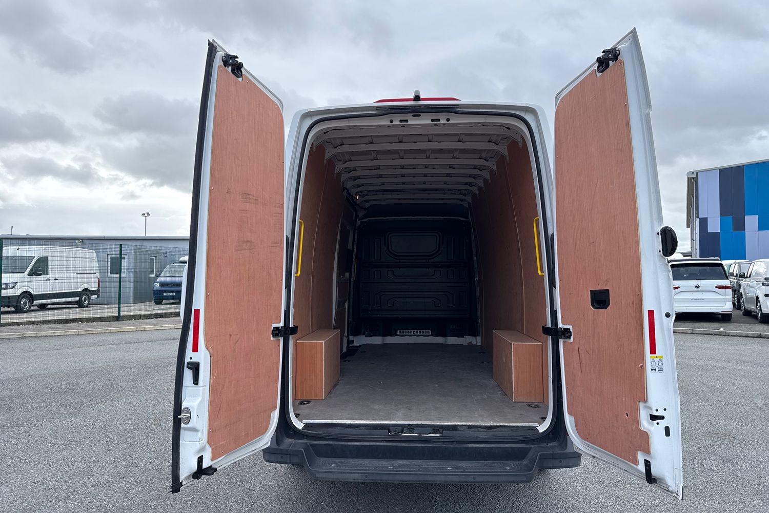 Used Volkswagen Crafter 2025 for sale - 77914245: Photo 7