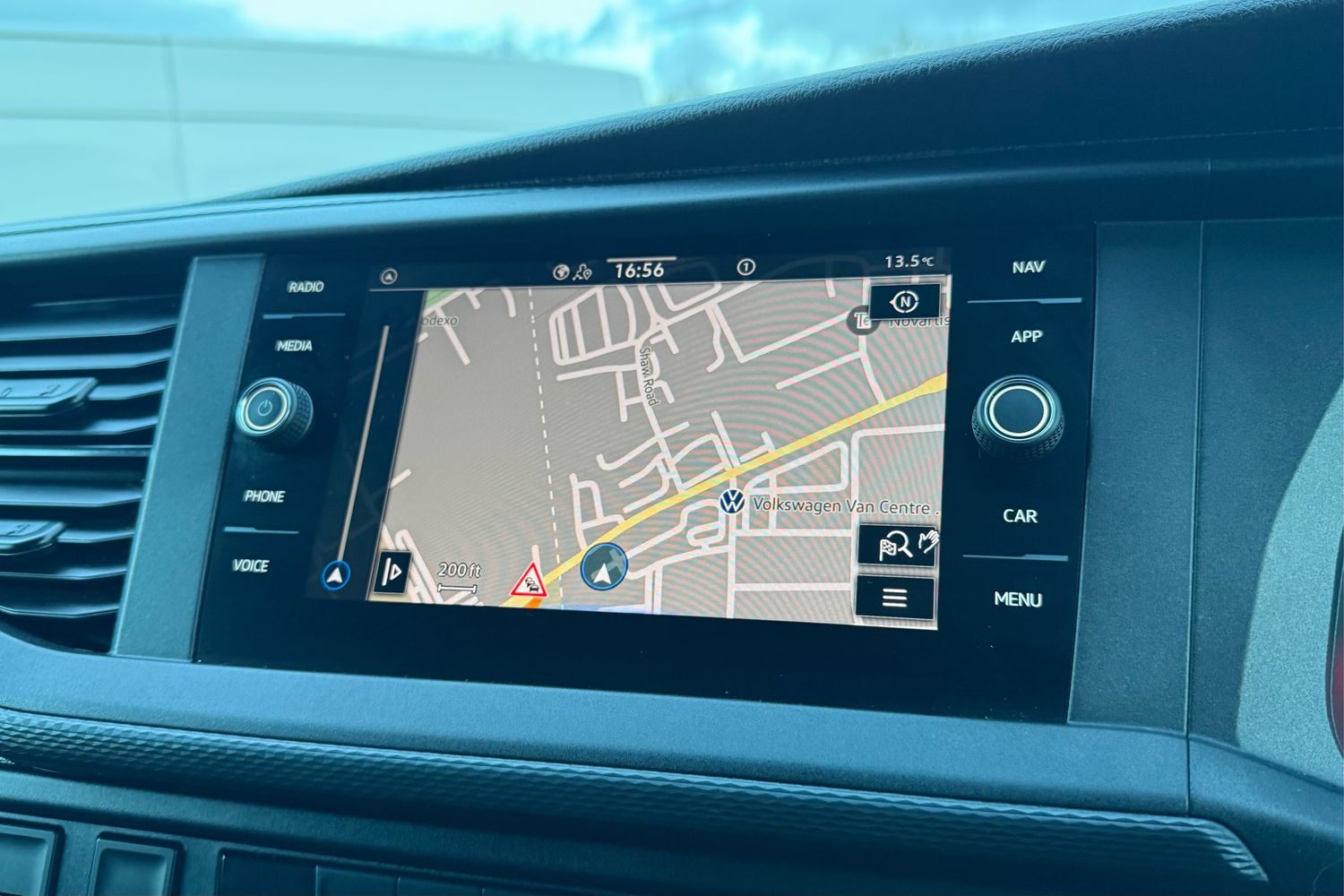 Used Volkswagen Transporter 2024 for sale - 77257722: Photo 51