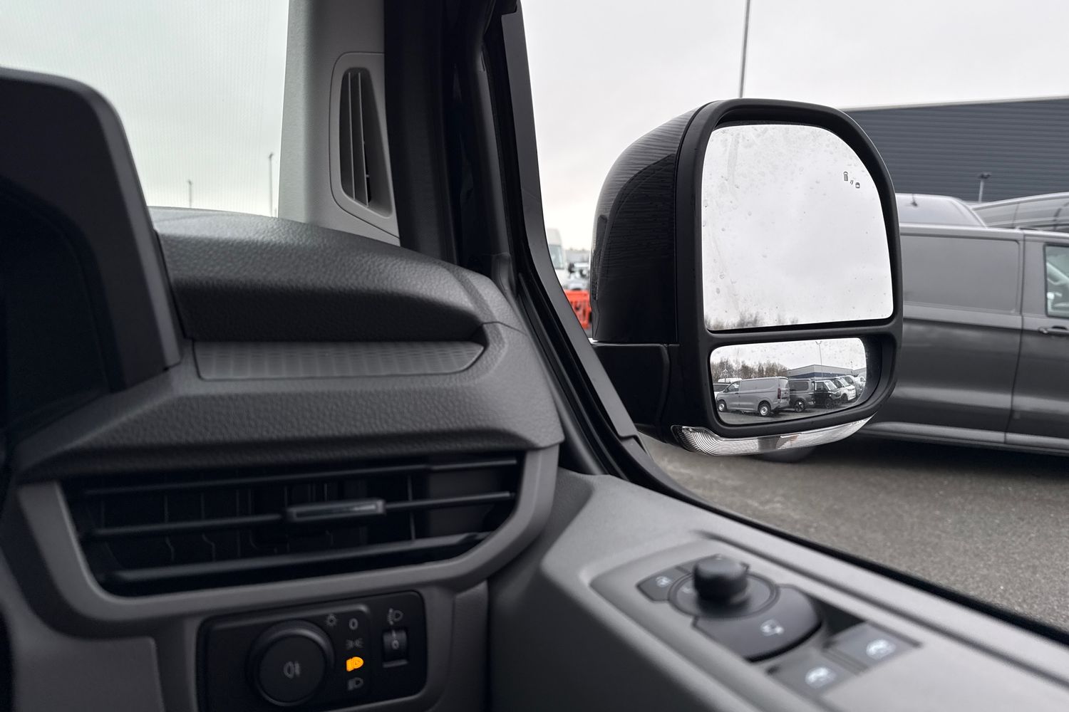 Used Volkswagen Transporter 2025 for sale - 77390130: Photo 20