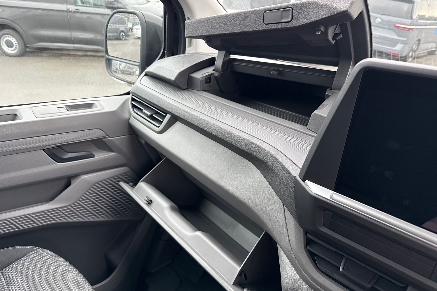 Used Volkswagen Transporter 2025 for sale - 77390130: Photo 31