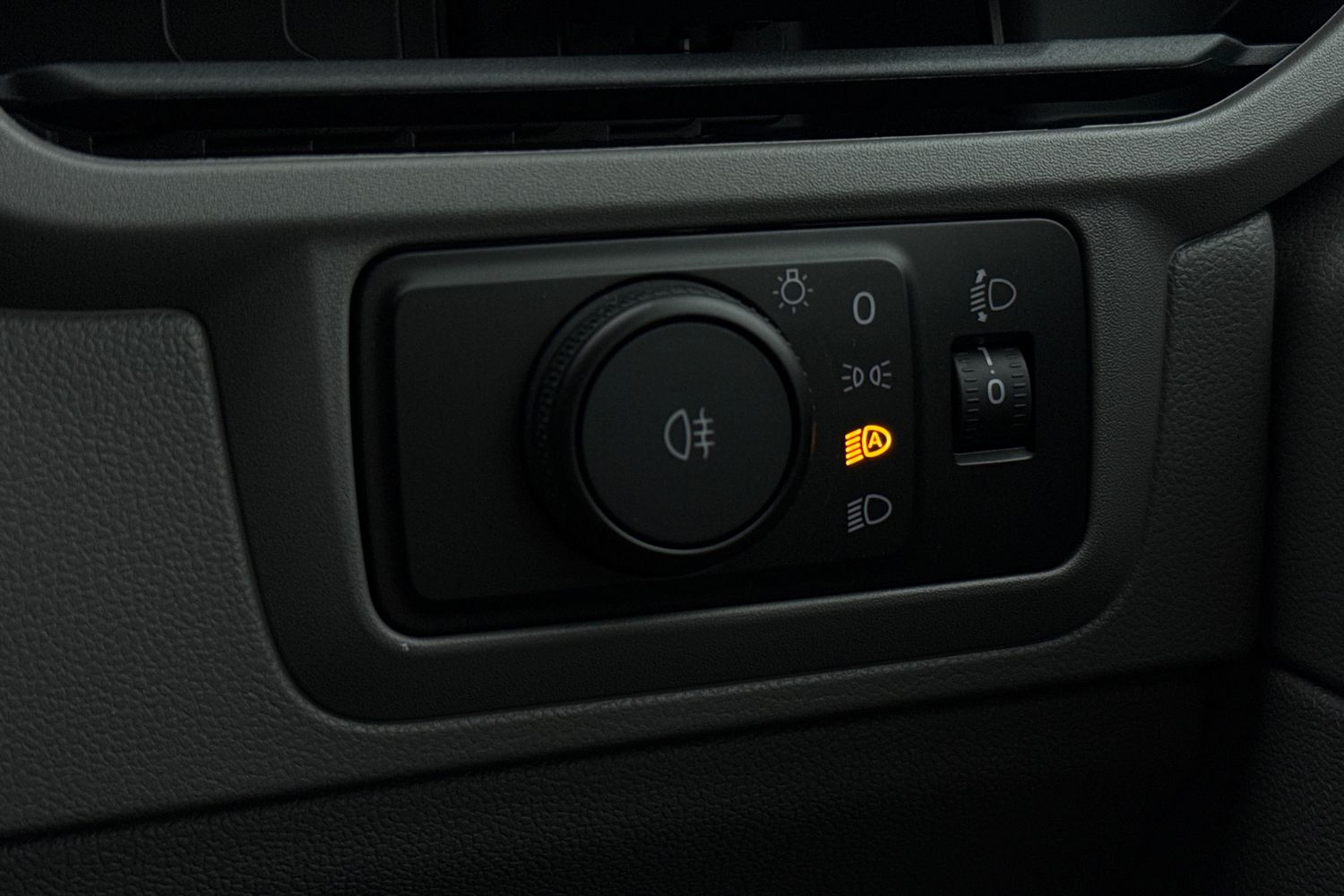 Used Volkswagen Transporter 2025 for sale - 77390130: Photo 41