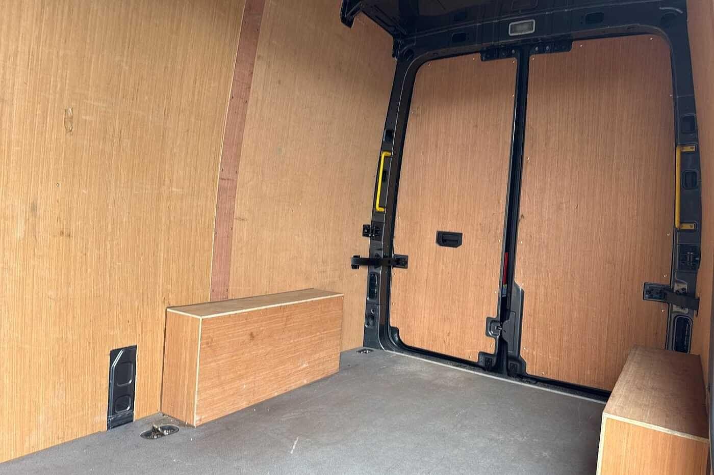 Used Volkswagen Crafter 2024 for sale - 77546587: Photo 14