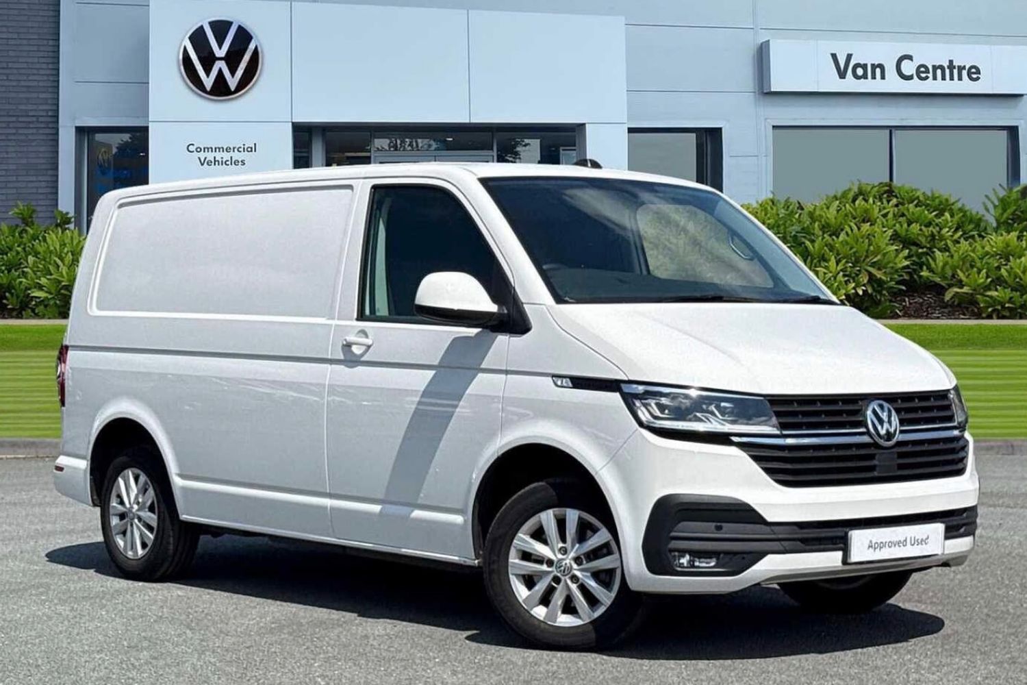 Used Volkswagen Transporter 2024 for sale - 76739419: Photo 1