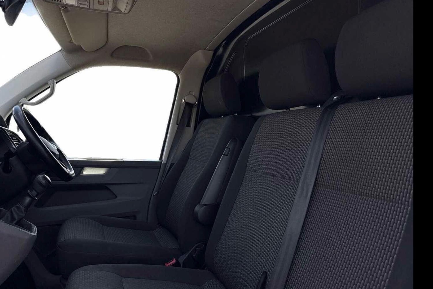 Used Volkswagen Transporter 2024 for sale - 76739419: Photo 15