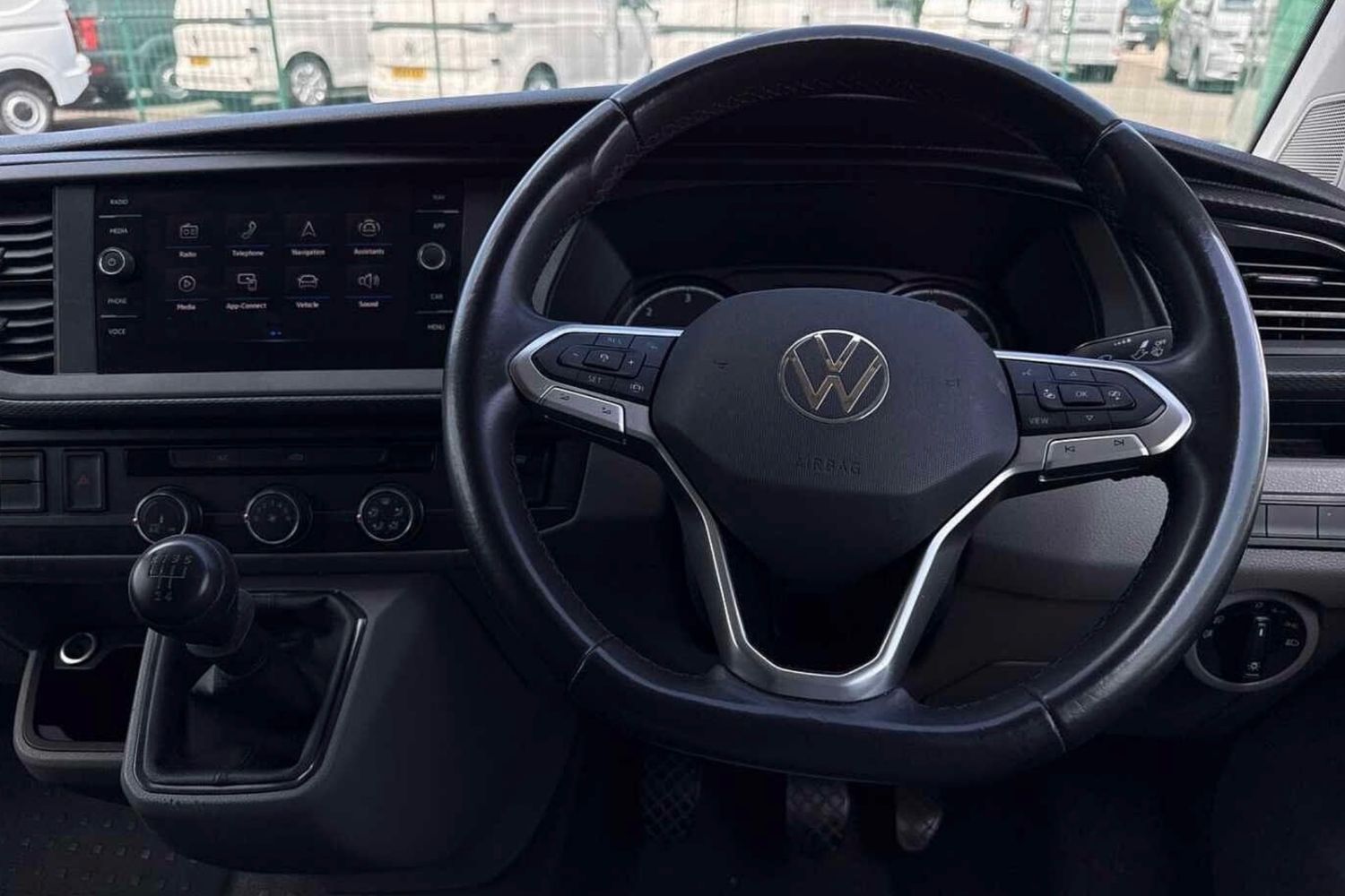 Used Volkswagen Transporter 2024 for sale - 76739419: Photo 17