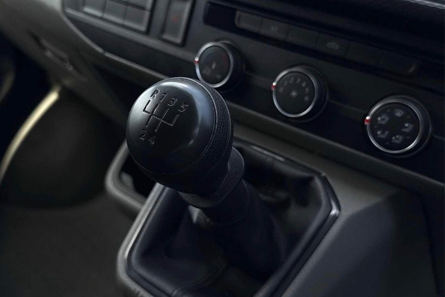 Used Volkswagen Transporter 2024 for sale - 76739419: Photo 22