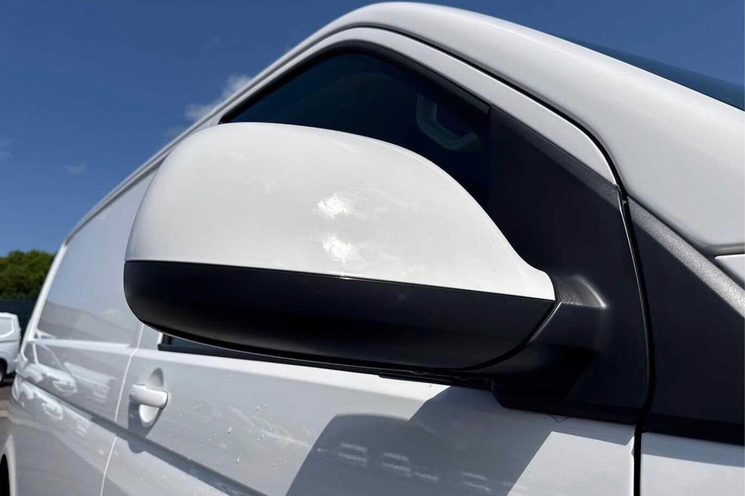 Used Volkswagen Transporter 2024 for sale - 76739419: Photo 24