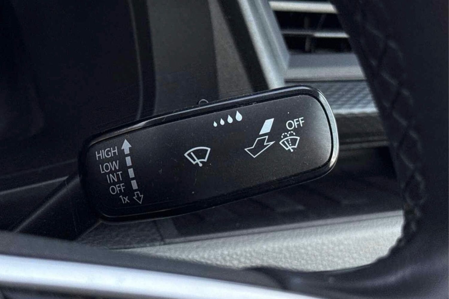 Used Volkswagen Transporter 2024 for sale - 76739419: Photo 33