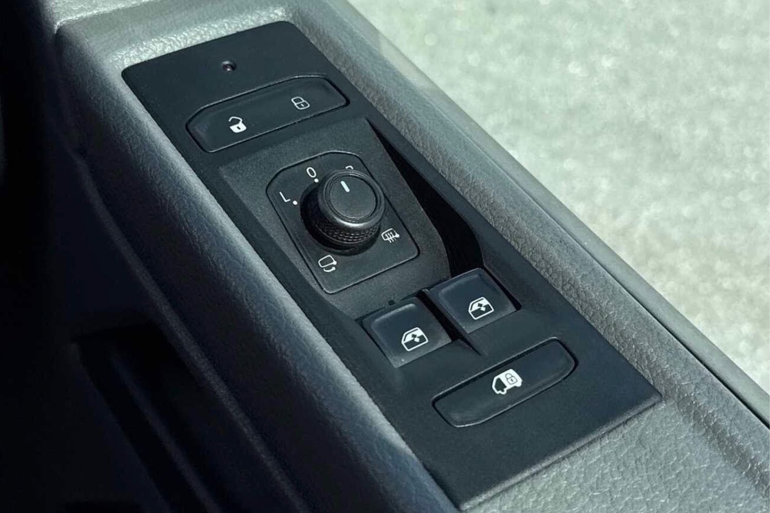 Used Volkswagen Transporter 2024 for sale - 76739419: Photo 35