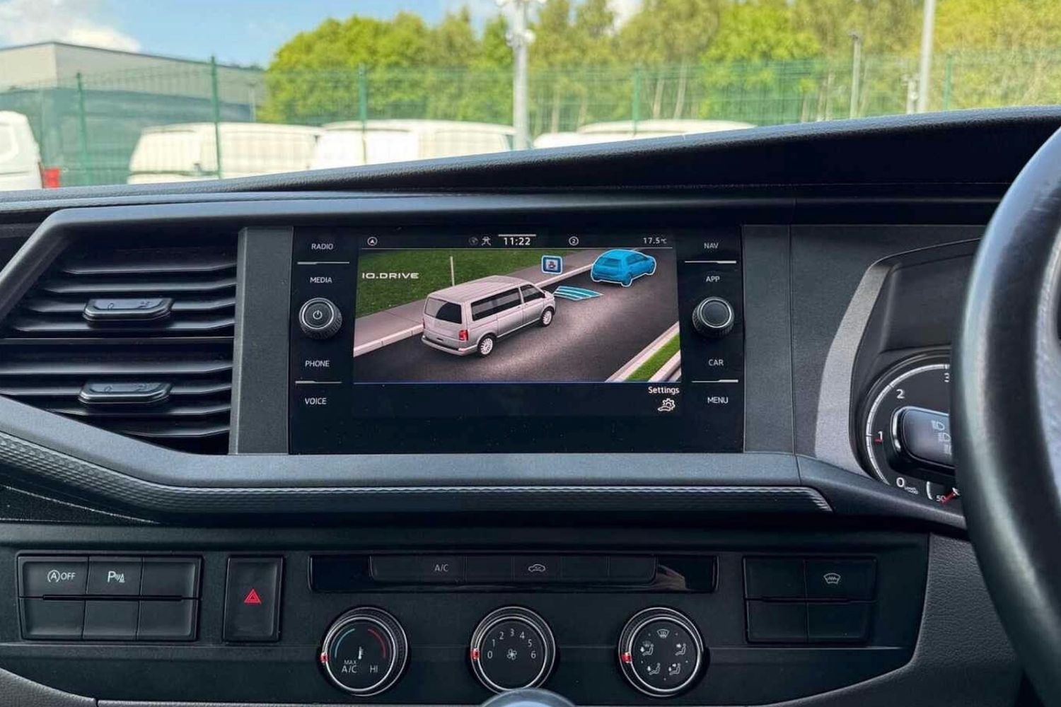 Used Volkswagen Transporter 2024 for sale - 76739419: Photo 45