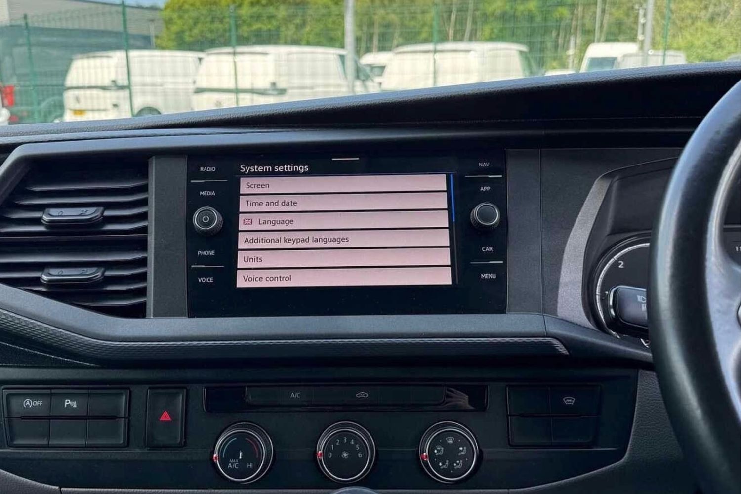 Used Volkswagen Transporter 2024 for sale - 76739419: Photo 47