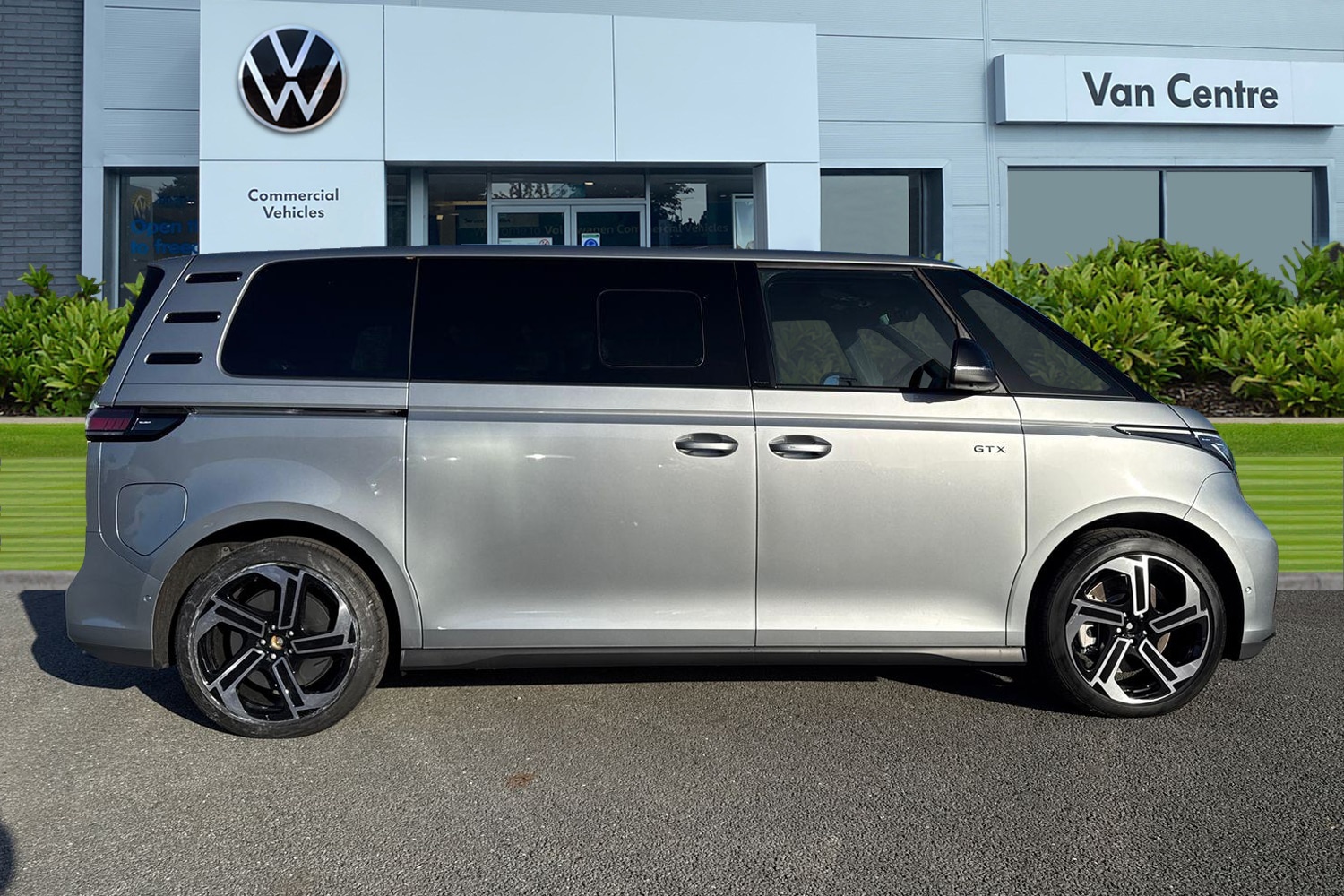 Used Volkswagen ID.Buzz 2025 for sale - 77564094: Photo 3