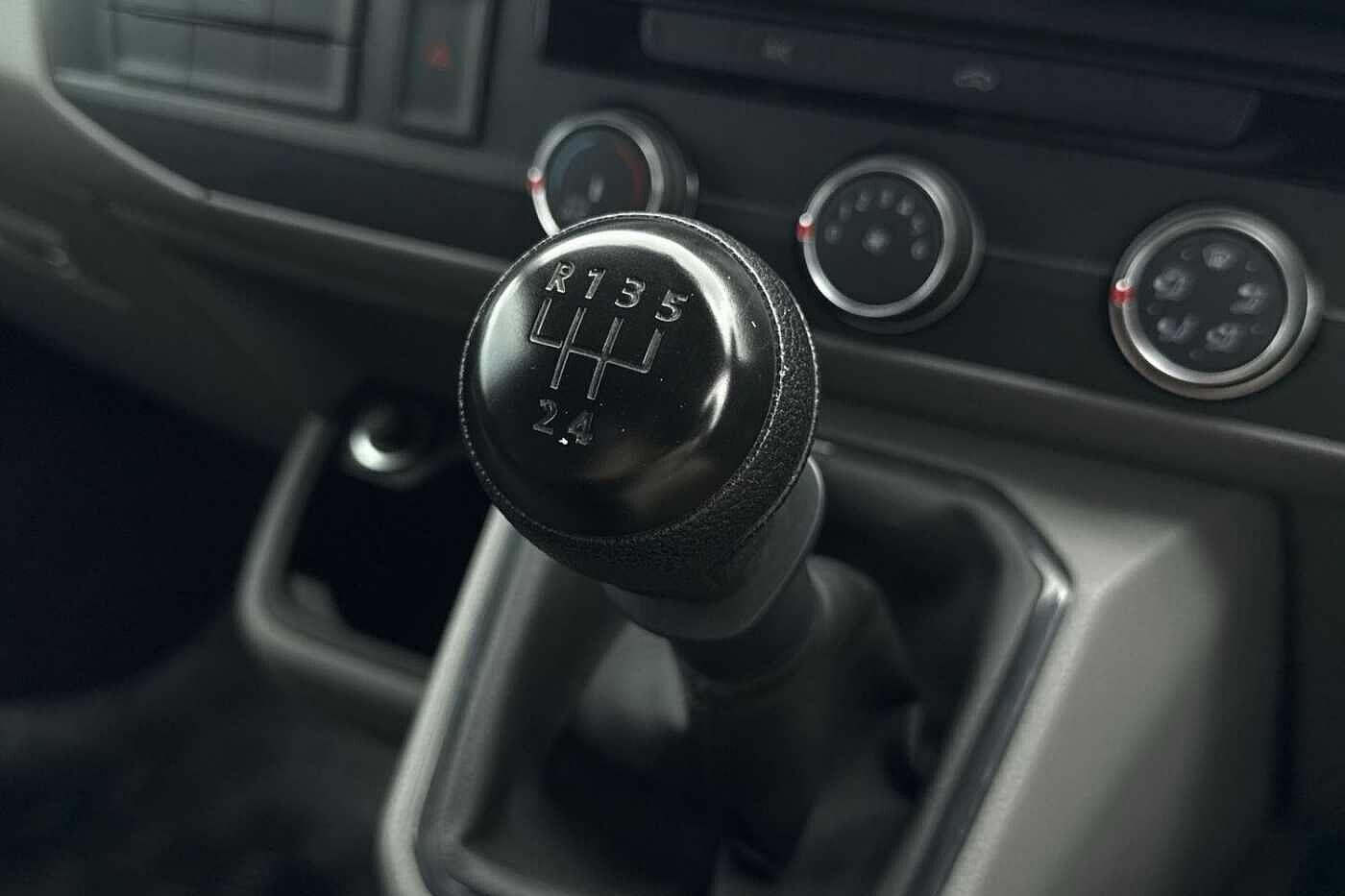 Used Volkswagen Transporter 2024 for sale - 76520062: Photo 19