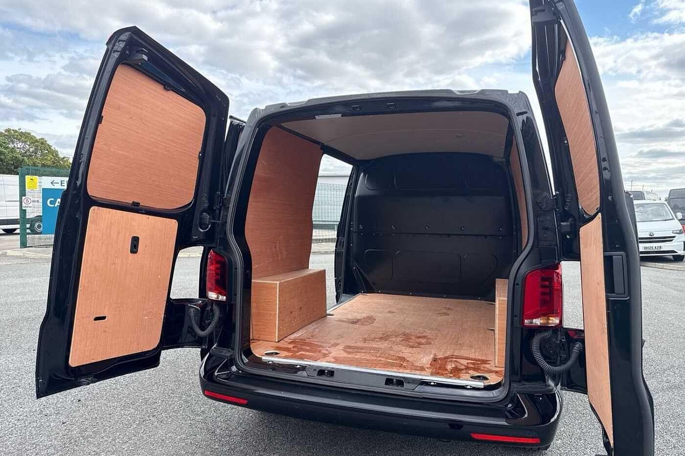 Used Volkswagen Transporter 2024 for sale - 76520062: Photo 33