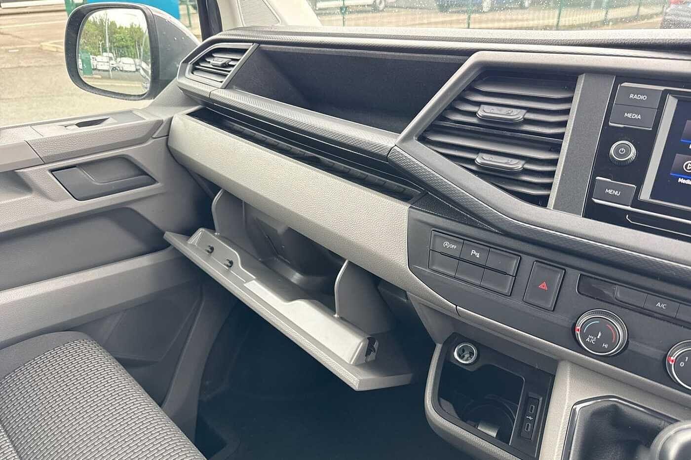 Used Volkswagen Transporter 2021 for sale - 77557389: Photo 42