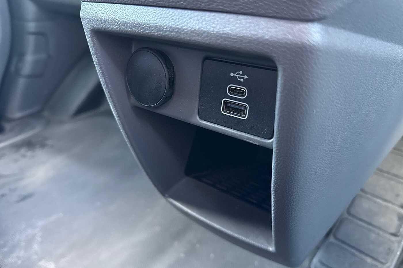 Used Volkswagen Transporter 2025 for sale - 77101139: Photo 35