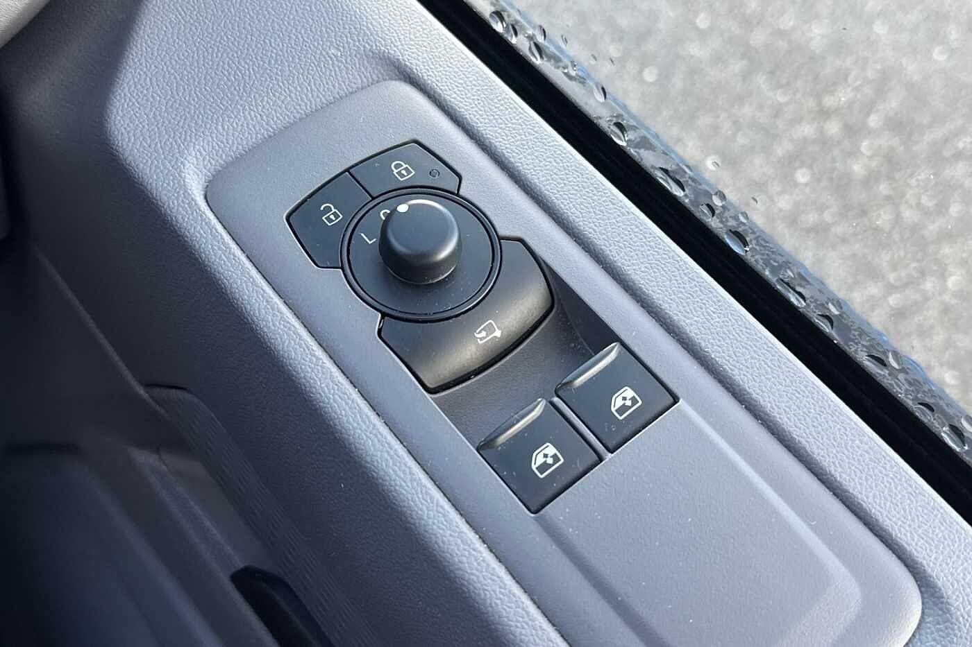 Used Volkswagen Transporter 2025 for sale - 77101139: Photo 37