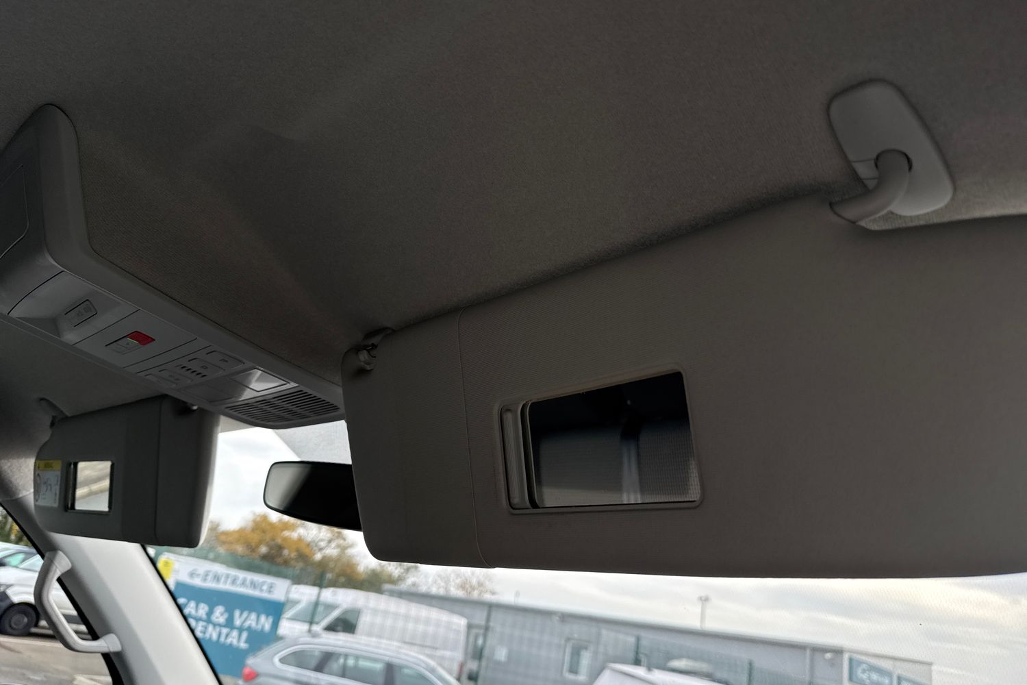 Used Volkswagen Transporter 2024 for sale - 76750809: Photo 36