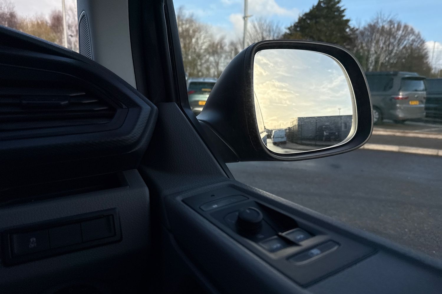 Used Volkswagen Transporter 2024 for sale - 77421620: Photo 20