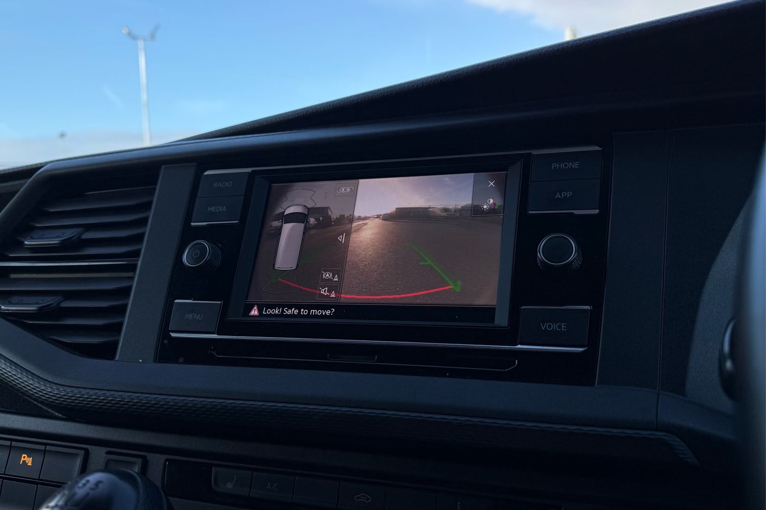 Used Volkswagen Transporter 2024 for sale - 77421620: Photo 40