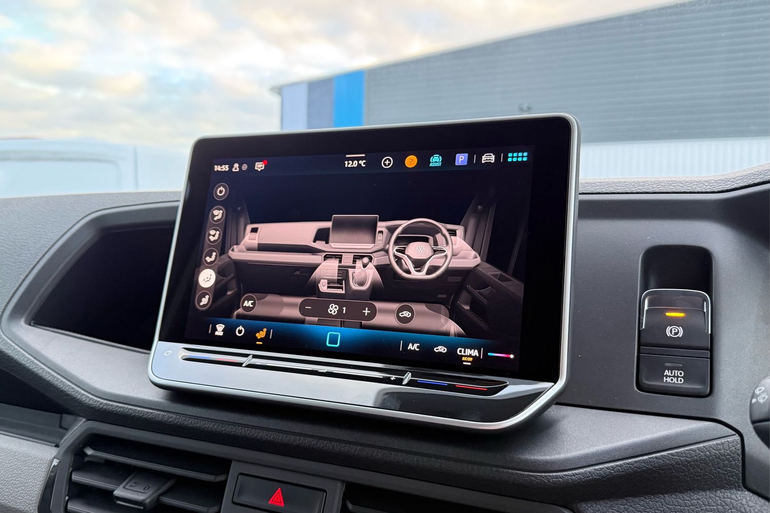 Used Volkswagen Crafter 2025 for sale - 76916524: Photo 55