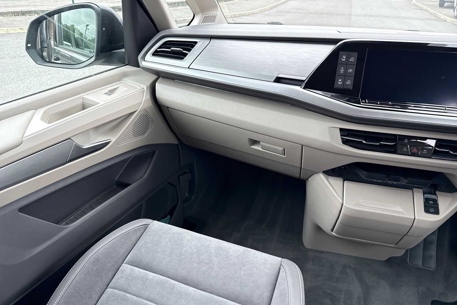 Used Volkswagen California 2025 for sale - 76520067: Photo 19