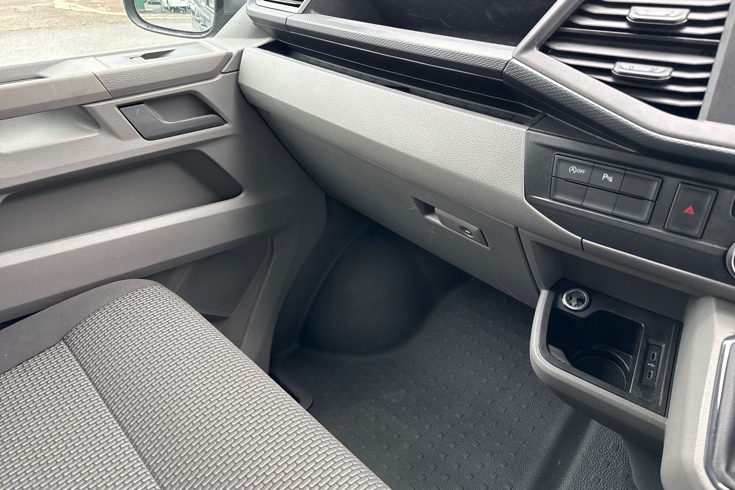 Used Volkswagen Transporter 2024 for sale - 76488335: Photo 19