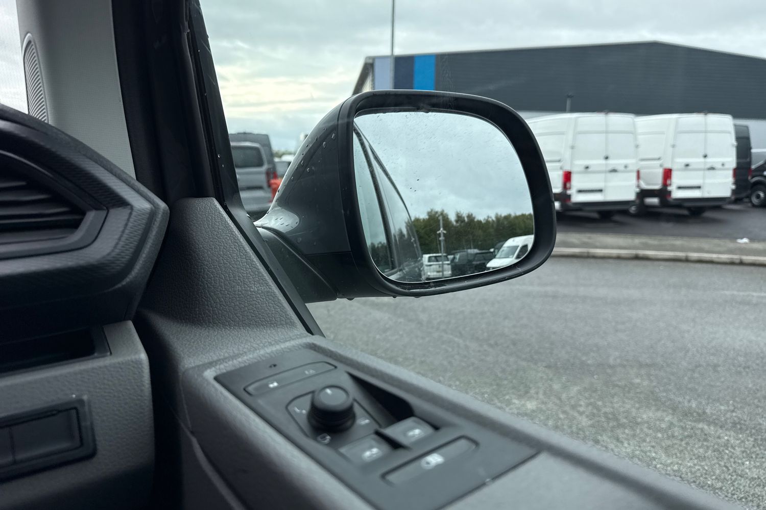 Used Volkswagen Transporter 2024 for sale - 76488335: Photo 20