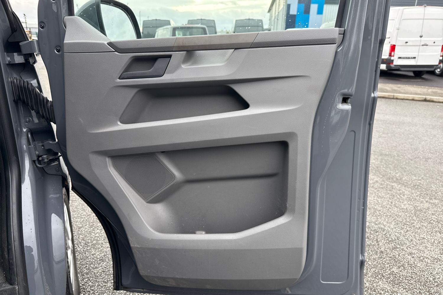 Used Volkswagen Transporter 2024 for sale - 76488335: Photo 34