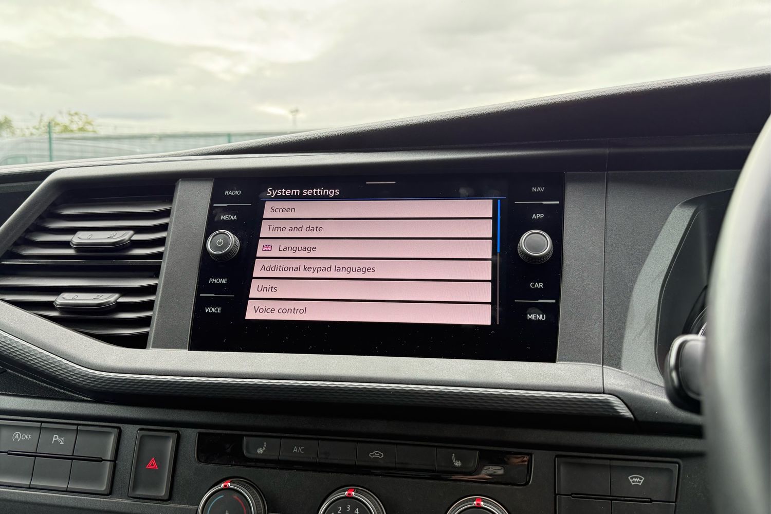 Used Volkswagen Transporter 2024 for sale - 76488335: Photo 55