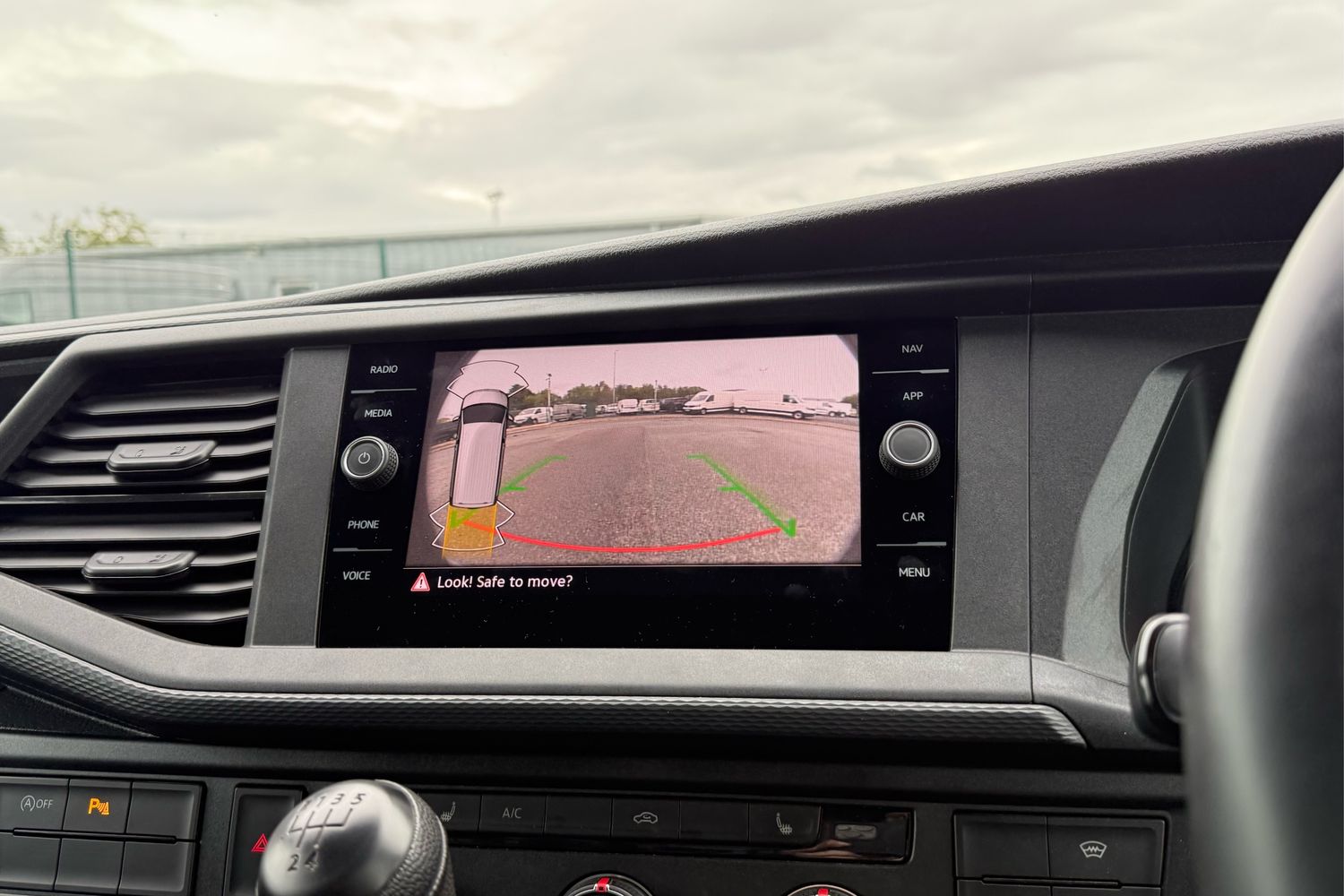 Used Volkswagen Transporter 2024 for sale - 76488335: Photo 57