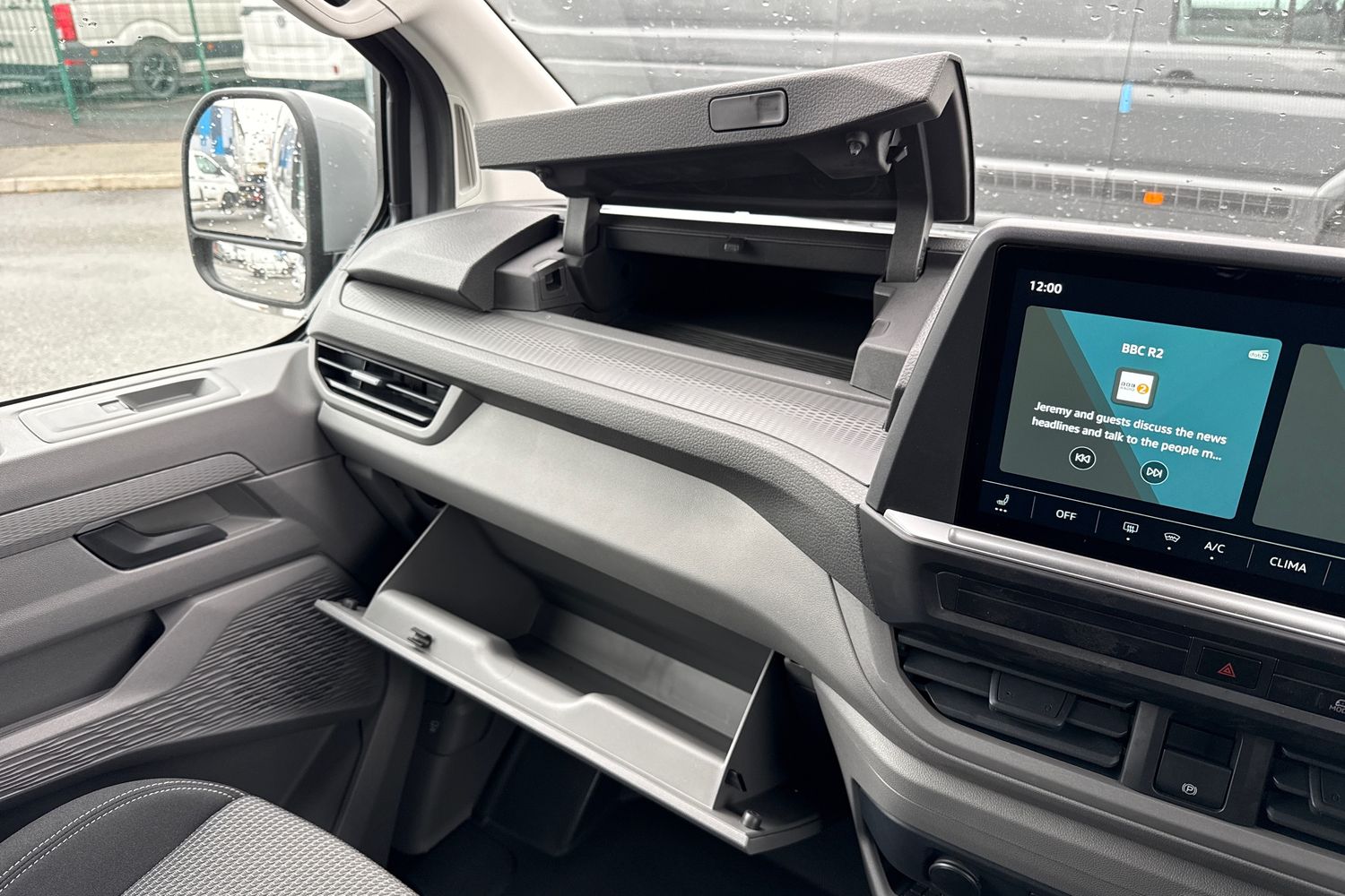 Used Volkswagen Transporter 2025 for sale - 78197544: Photo 31