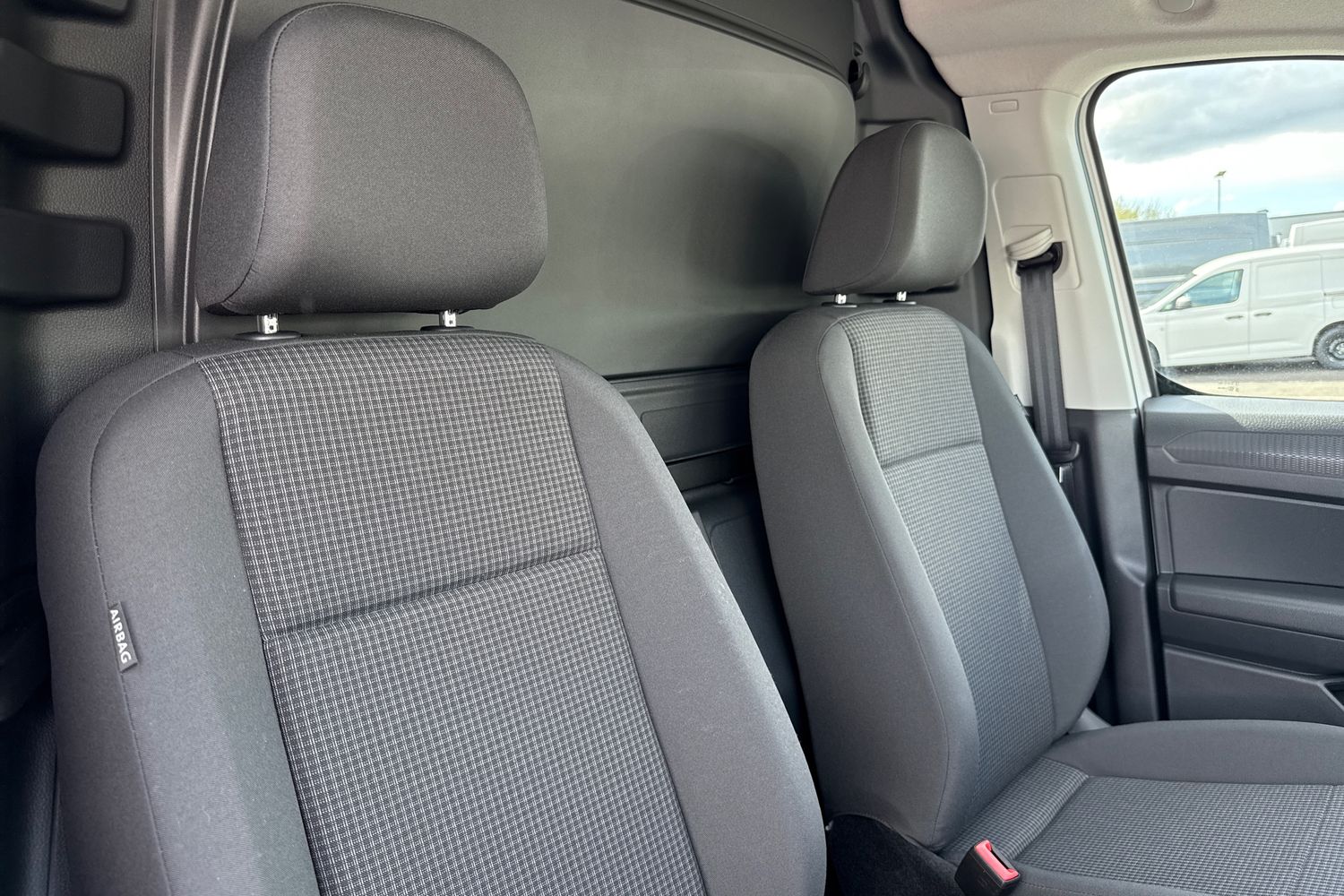 Used Volkswagen Caddy Maxi 2025 for sale - 77747641: Photo 24