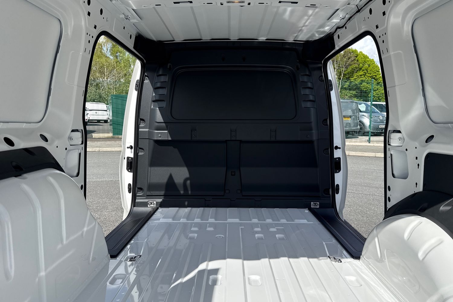 Used Volkswagen Caddy Maxi 2025 for sale - 77747641: Photo 30