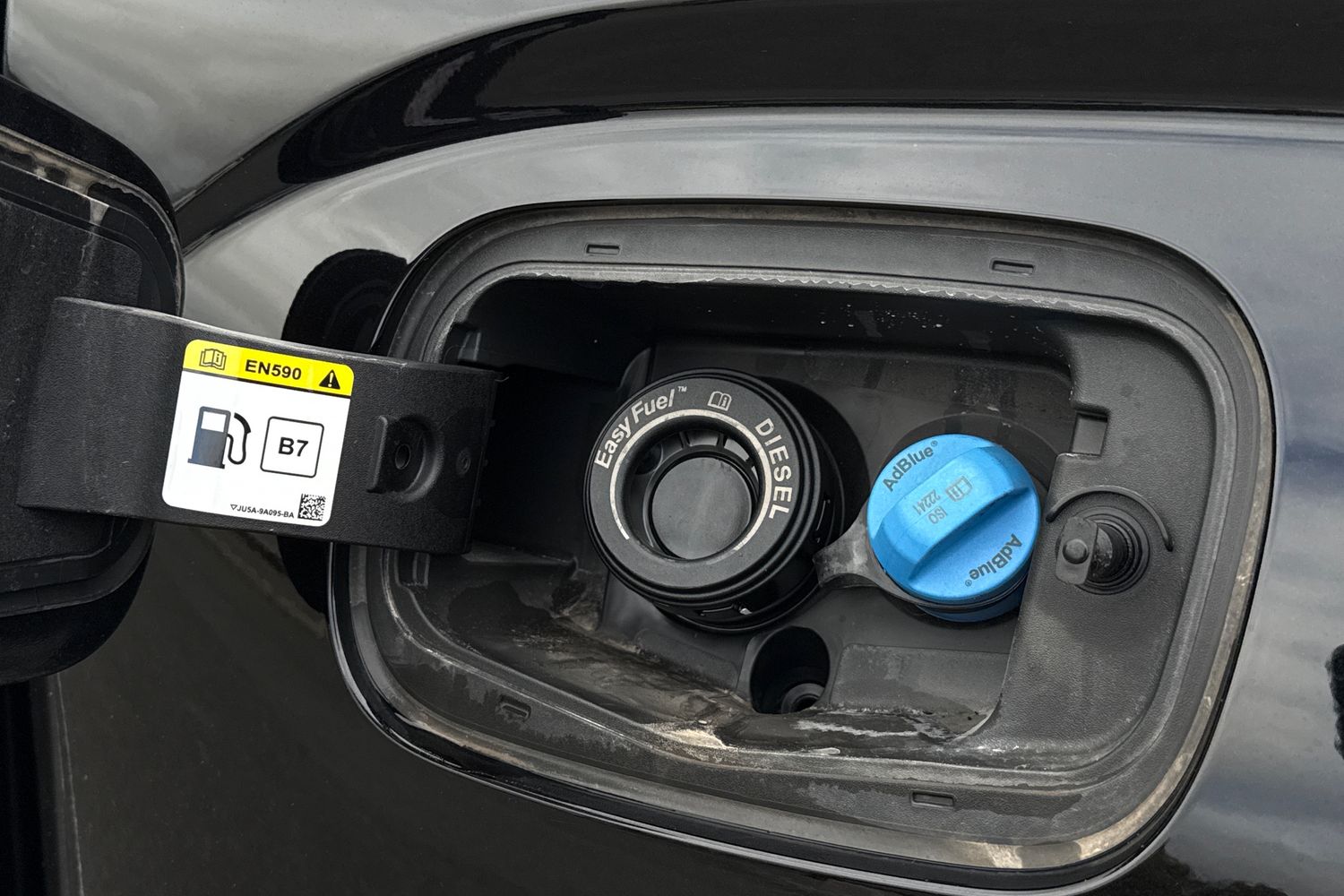 Used Volkswagen Amarok 2024 for sale - 76495324: Photo 24