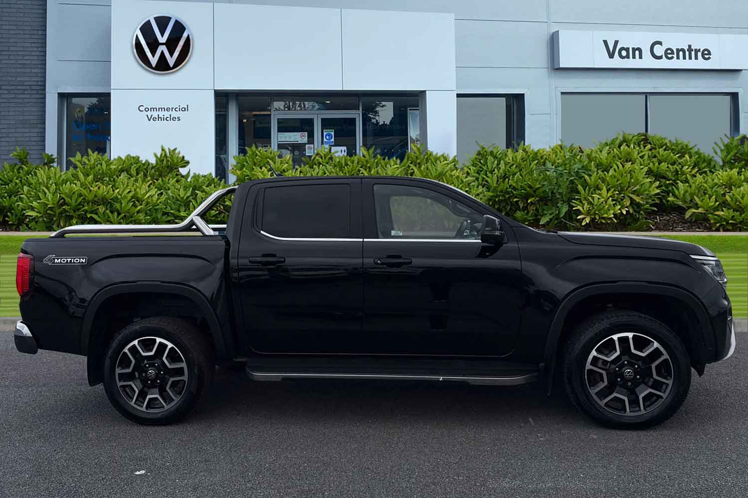 Used Volkswagen Amarok 2024 for sale - 76495324: Photo 3