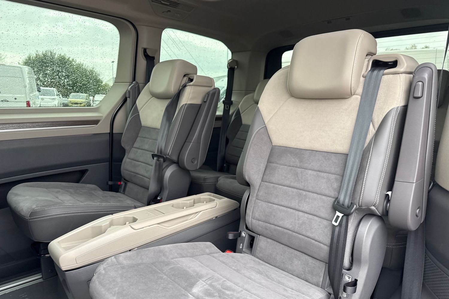 Used Volkswagen Multivan 2025 for sale - 76553476: Photo 18